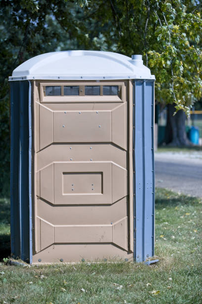Best Portable restroom trailer rental  in Vandalia, OH